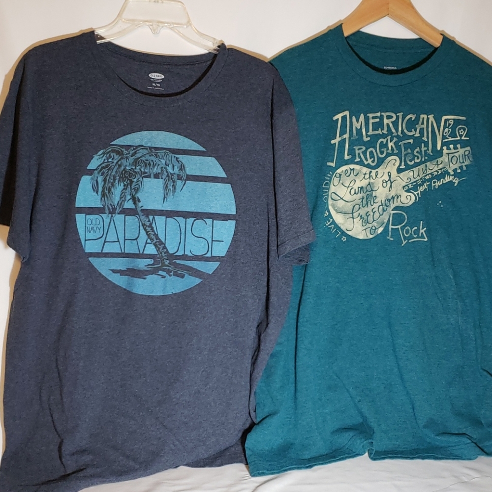 Lightly worn set of 2 Graphic T-shirts